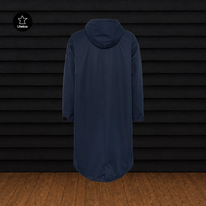 Comfyrobe sett bakfra mot vegg